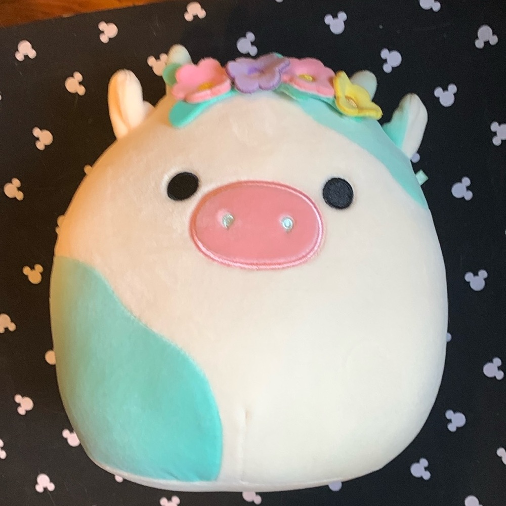 Belana flower crown cow squishmallow NWT